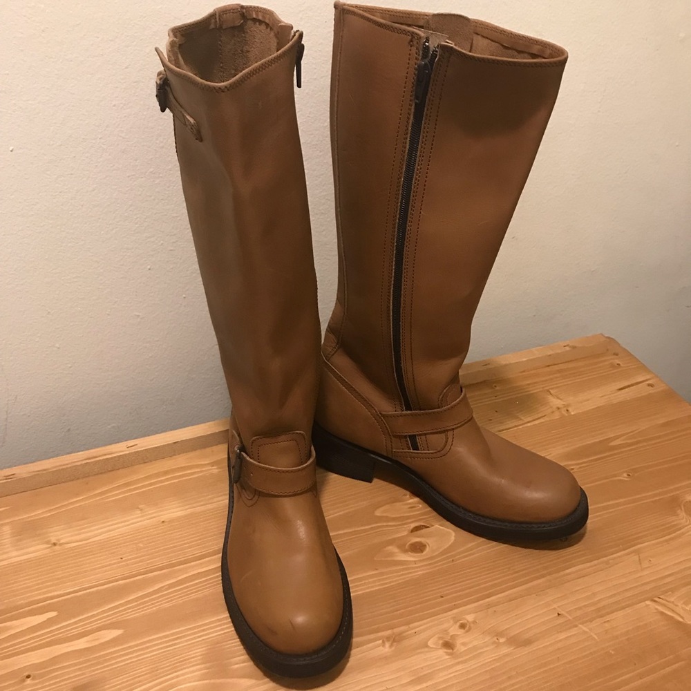New Tall Frye Engineer Boots 9M Toffee Side Zip